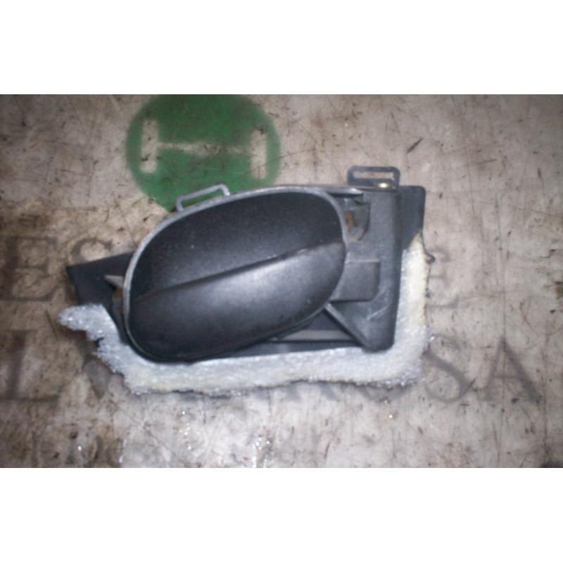 Recambio de maneta interior delantera derecha para peugeot 206 berlina xr referencia OEM IAM   