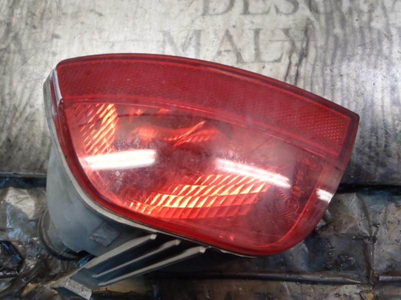 Recambio de piloto trasero antiniebla izquierdo para ford focus berlina (cap) trend referencia OEM IAM   