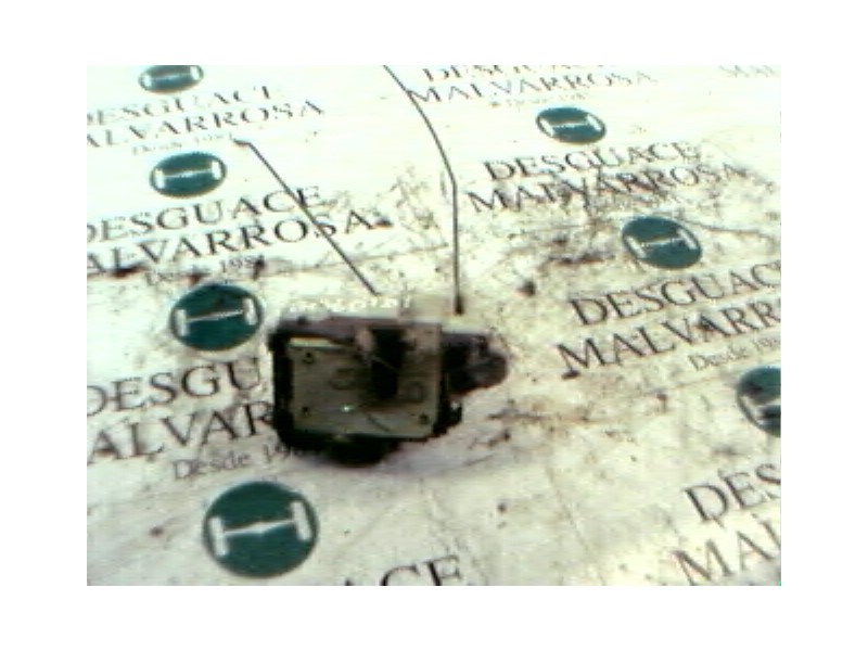 Recambio de cerradura puerta trasera derecha para seat cordoba berlina (6k2) clx referencia OEM IAM   