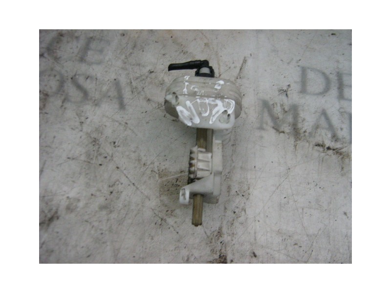 Recambio de motor c/c porton para audi a4 berlina (b5) 1.8 referencia OEM IAM 8D5862153  