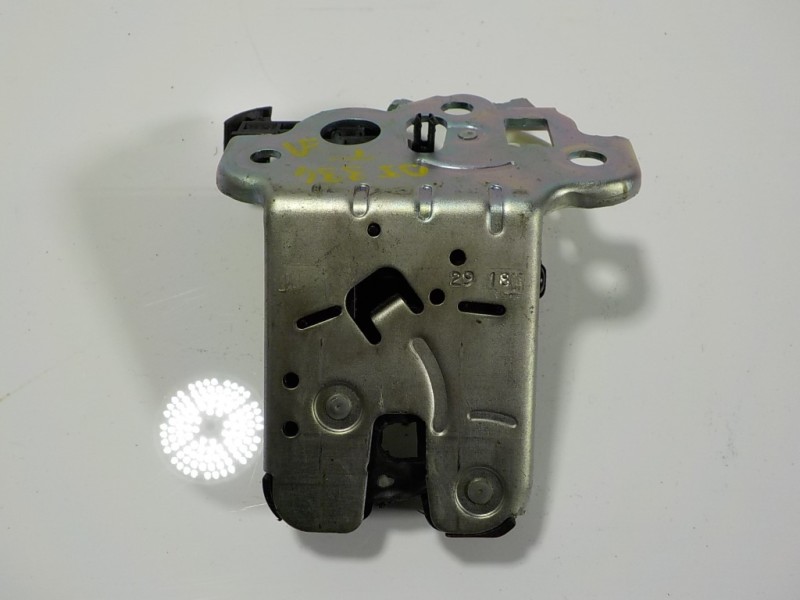 Recambio de cerradura maletero / porton para seat toledo (kg3) 1.6 tdi referencia OEM IAM 8R0827505A 8R0827505A 