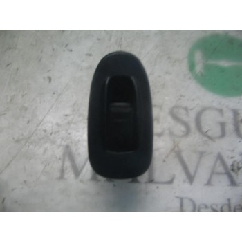 MANDO ELEVALUNAS TRASERO DERECHO 