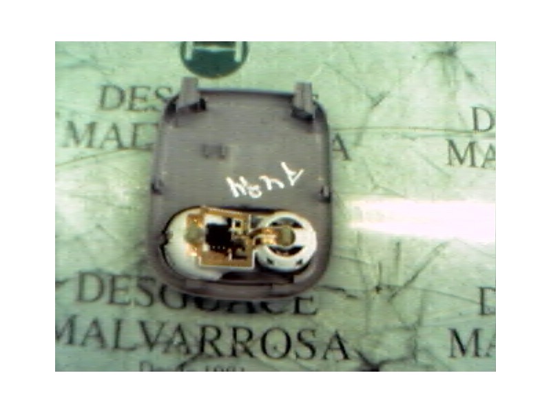 Recambio de piloto interior para renault clio ii fase i (b/cbo) referencia OEM IAM   