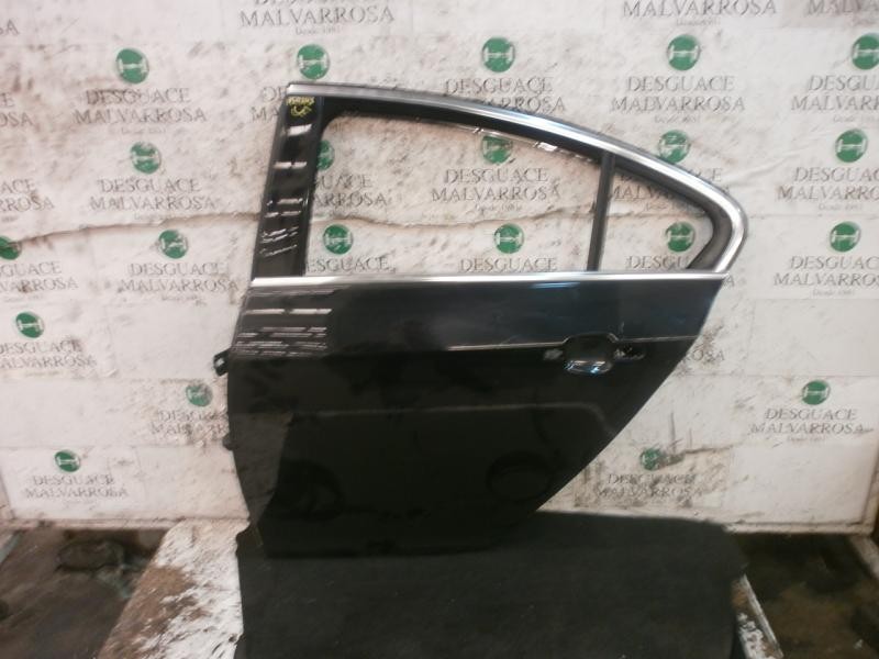 Recambio de puerta trasera izquierda para opel insignia berlina sport 4x4 referencia OEM IAM 13274122  