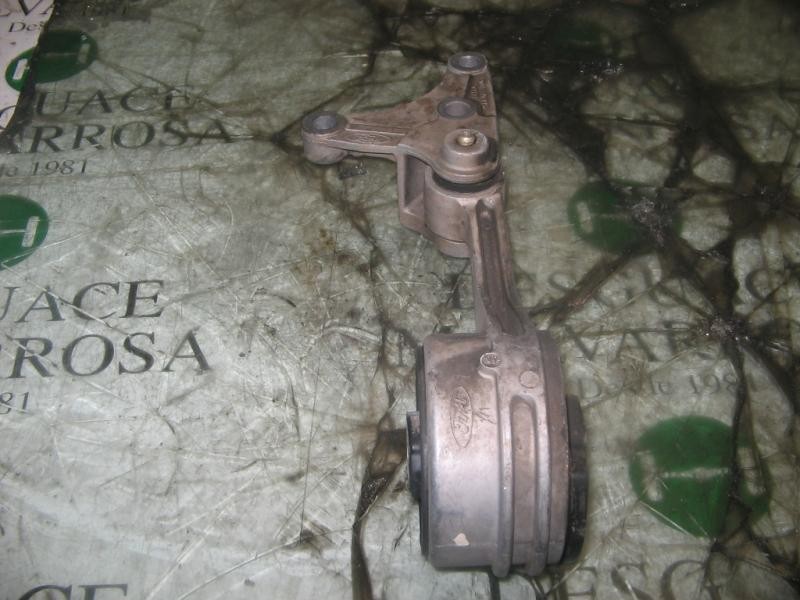 Recambio de soporte motor delantero para ford fiesta berlina 1.8 diesel cat referencia OEM IAM   