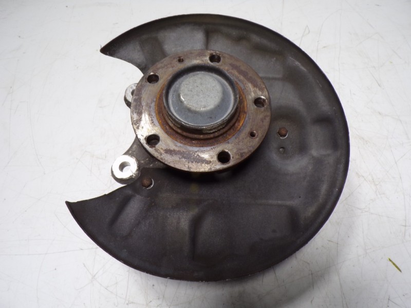 Recambio de mangueta trasera izquierda para peugeot 508 2.0 16v hdi fap referencia OEM IAM 517654  