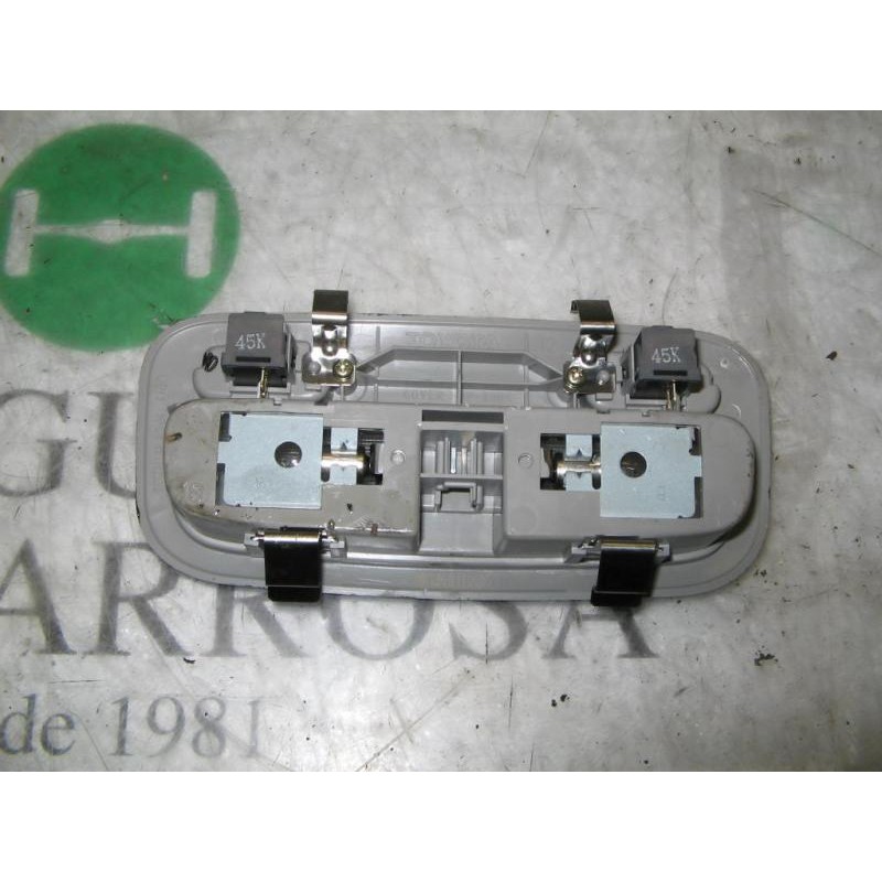 Recambio de piloto interior para toyota corolla (e12) 1.6 terra berlina referencia OEM IAM   