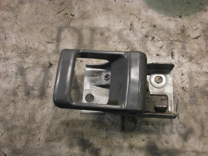 Recambio de maneta interior delantera derecha para nissan cabstar 2.7 td 95 td27t referencia OEM IAM   