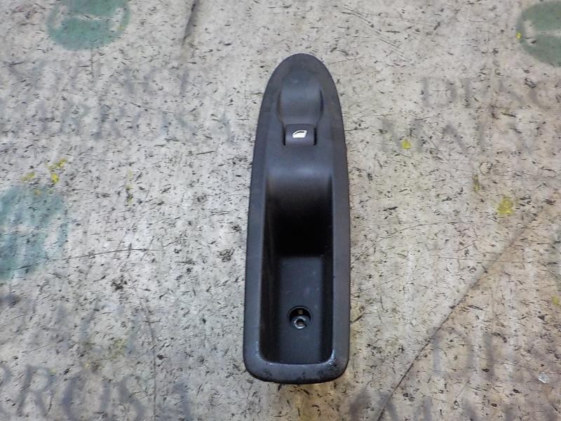 Recambio de mando elevalunas trasero derecho para citroën c4 lim. 1.6 hdi fap referencia OEM IAM 6490JZ  