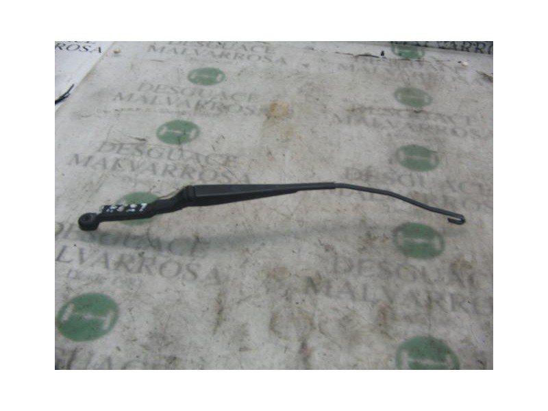 Recambio de brazo limpia delantero izquierdo para mg serie 200 (rf) 220 d (3-ptas.) referencia OEM IAM   