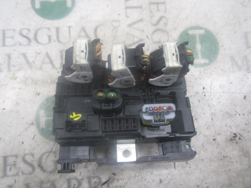 Recambio de caja reles / fusibles para citroën c3 picasso 1.6 hdi fap referencia OEM IAM   