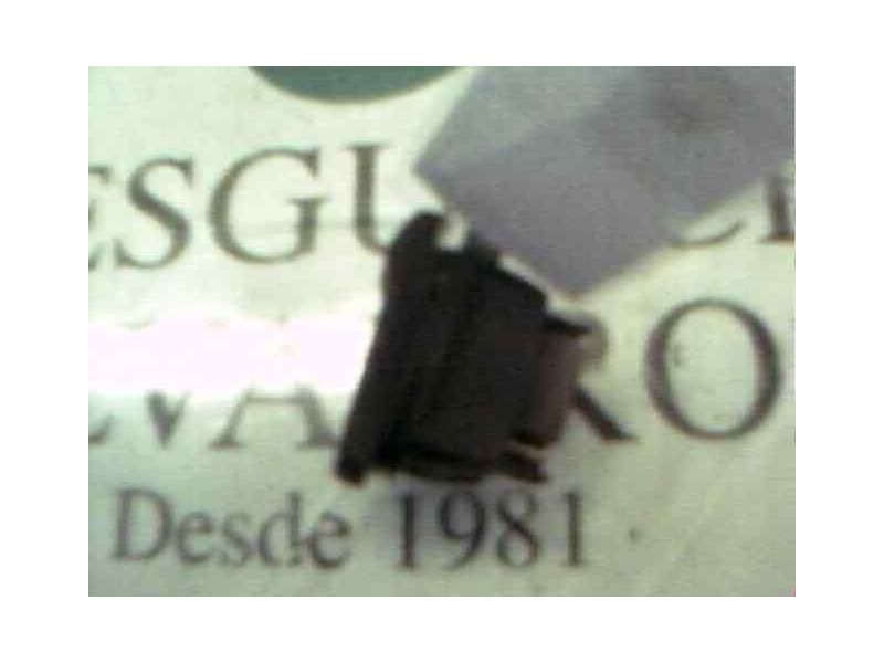 Recambio de mando elevalunas delantero izquierdo para peugeot 605 2.1 turbodiesel referencia OEM IAM   