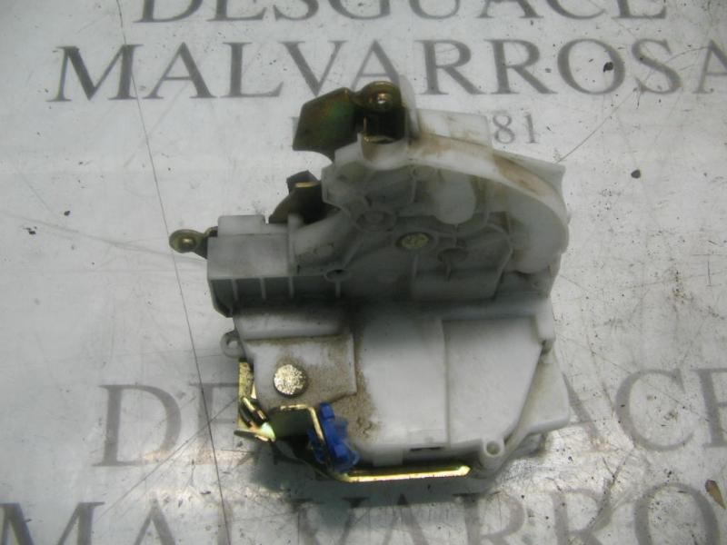 Recambio de cerradura puerta trasera izquierda para nissan primera berlina (p11) básico referencia OEM IAM   