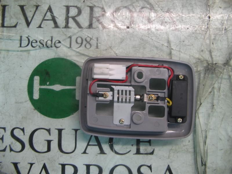 Recambio de piloto interior para hyundai accent (lc) crdi gl referencia OEM IAM 928004B000YL  