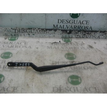 BRAZO LIMPIA DELANTERO DERECHO 