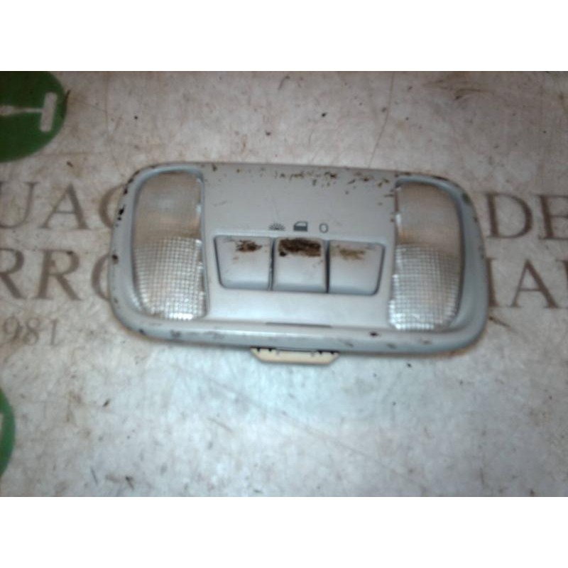 Recambio de piloto interior para volvo s40 berlina 1.9 d referencia OEM IAM   