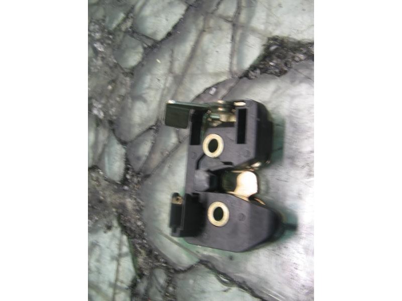 Recambio de cerradura maletero / porton para seat ibiza (6k) 1.6 referencia OEM IAM   