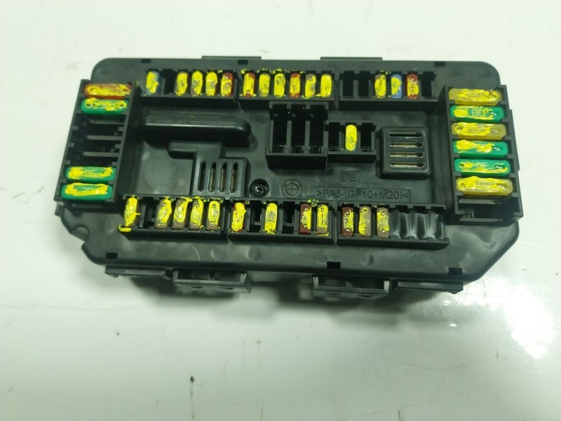 Recambio de caja reles / fusibles para bmw serie 3 lim. (f30) 2.0 16v turbodiesel referencia OEM IAM 61149224866 938906801 