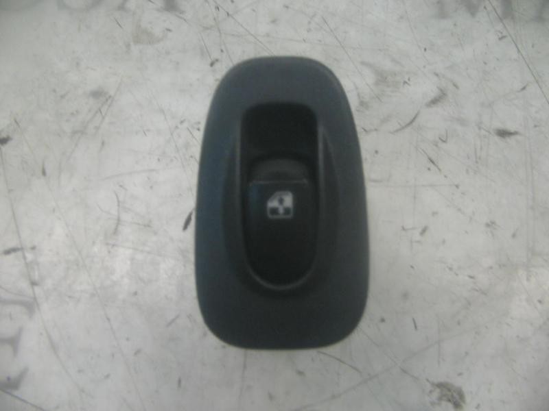 Recambio de mando elevalunas trasero izquierdo para hyundai accent (lc) gls referencia OEM IAM   