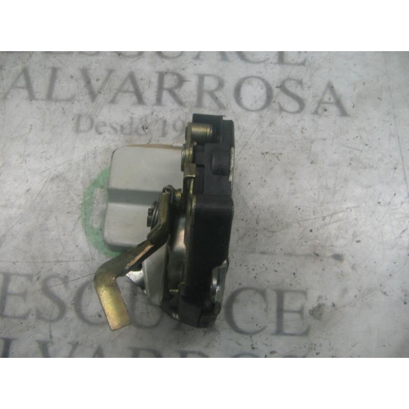 Recambio de cerradura puerta trasera izquierda para mercedes-benz clase e (w124) berlina 3.0 cat referencia OEM IAM   