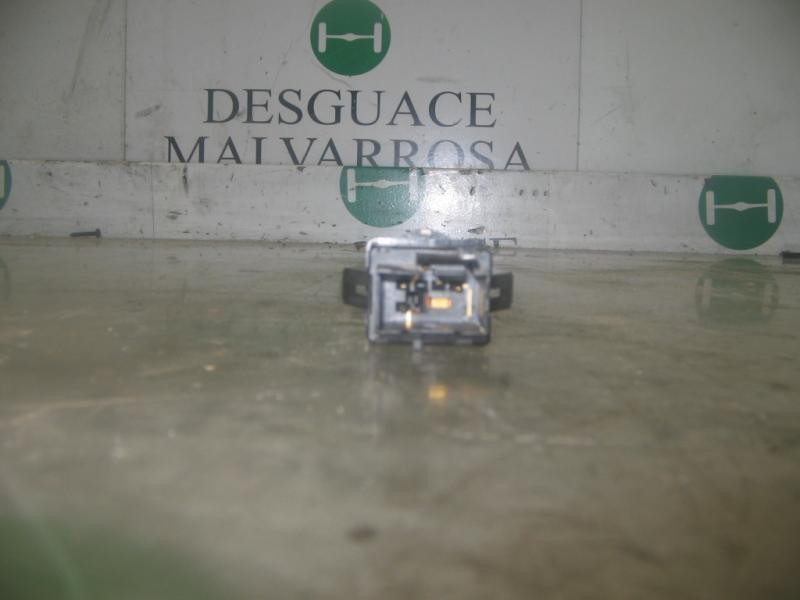 Recambio de warning para seat ibiza (6l1) sport referencia OEM IAM   