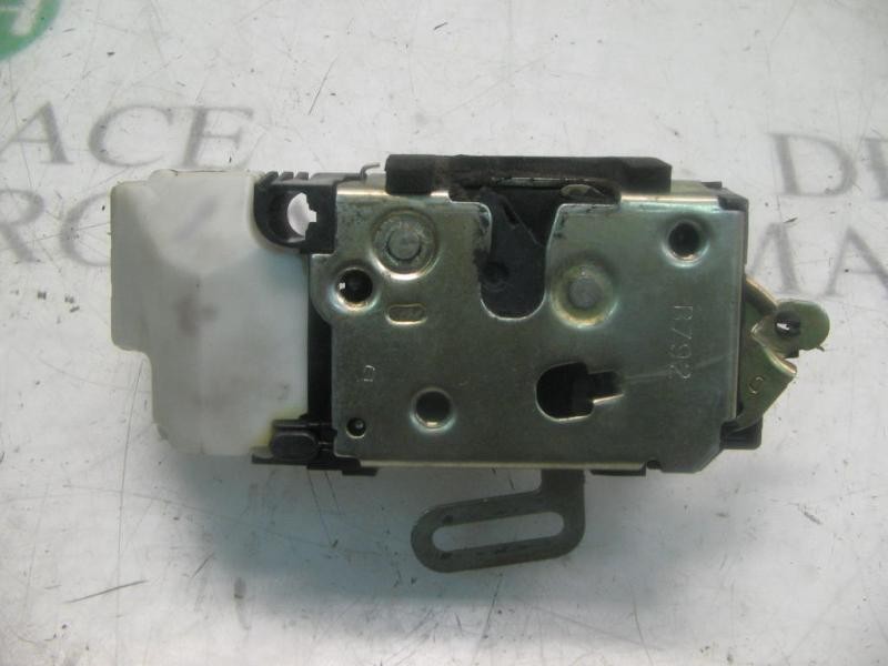 Recambio de cerradura puerta delantera derecha para bmw serie 3 berlina (e46) 318i referencia OEM IAM 51217011244  