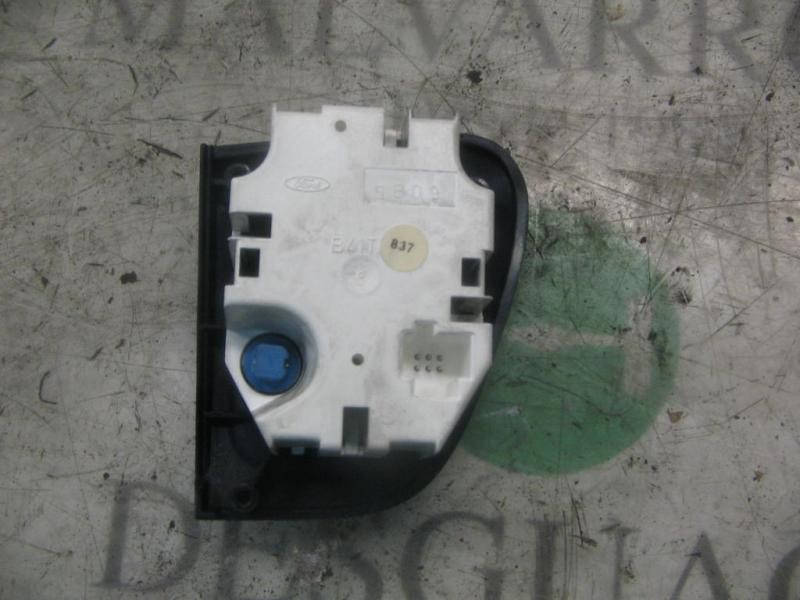 Recambio de mando multifuncion para ford scorpio berl./turnier ghia berlina referencia OEM IAM   