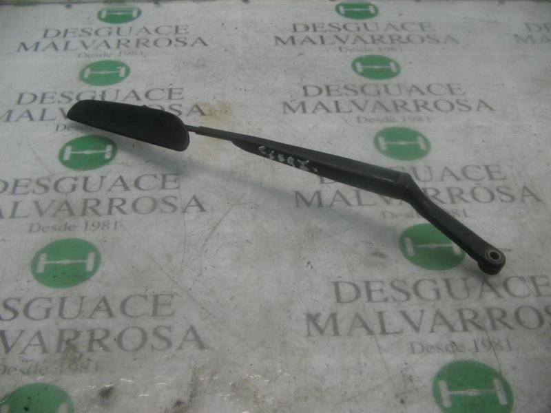 Recambio de brazo limpia delantero izquierdo para hyundai accent (lc) gls referencia OEM IAM   