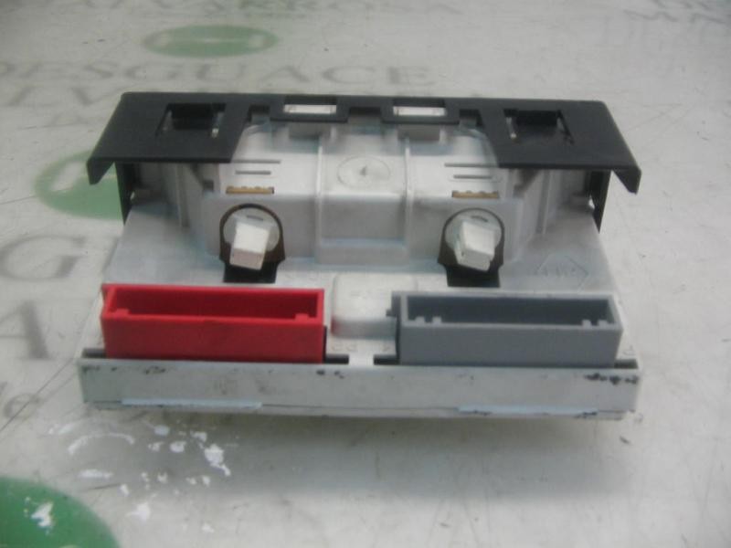 Recambio de mando multifuncion para renault clio ii fase ii (b/cb0) authentique referencia OEM IAM   