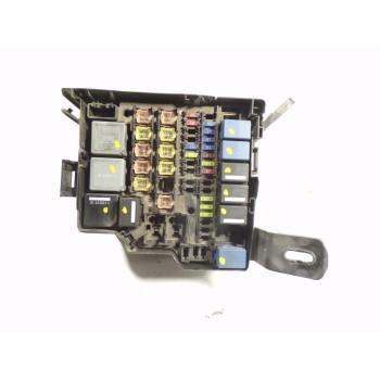 CAJA RELES / FUSIBLES 2339860 