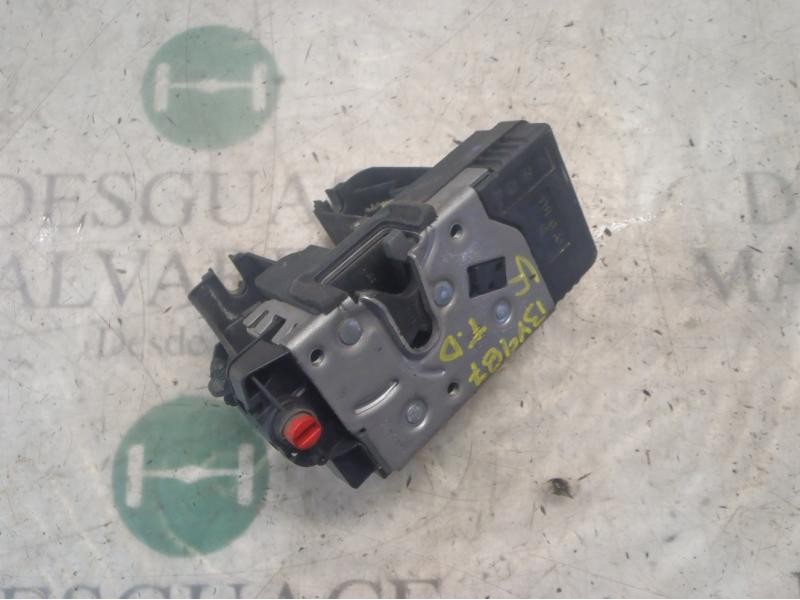 Recambio de cerradura puerta trasera derecha para opel vectra c berlina club referencia OEM IAM   