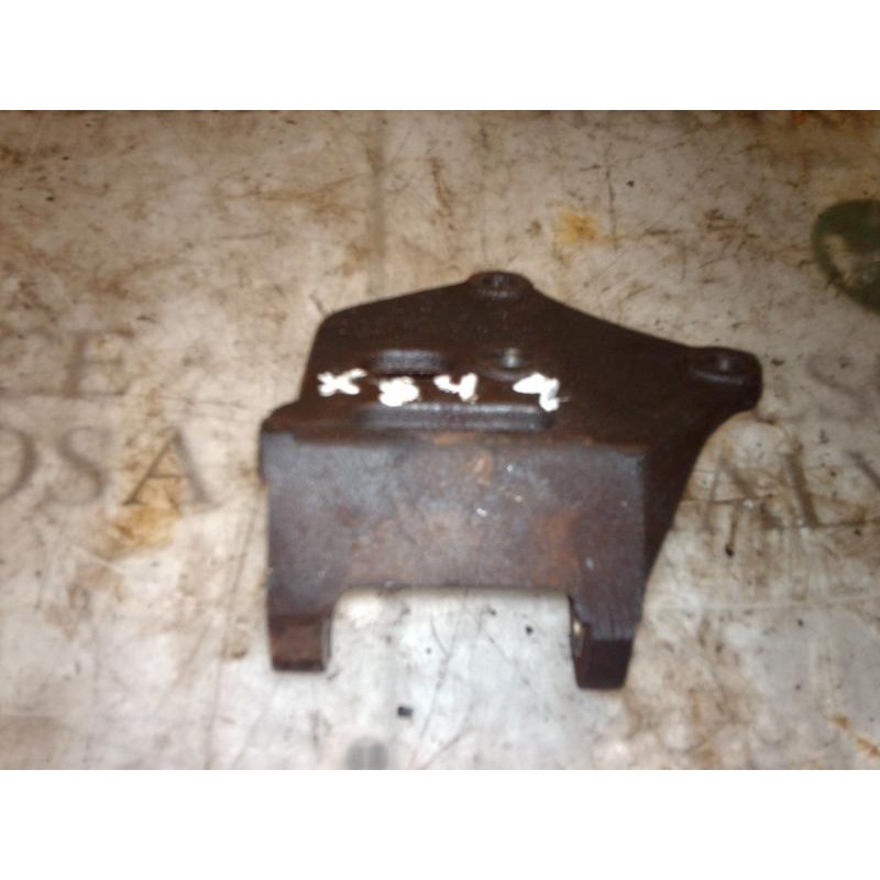 Recambio de soporte motor trasero para toyota supra 3.0 turbo referencia OEM IAM   