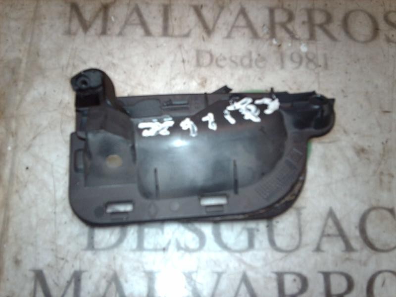 Recambio de maneta interior trasera izquierda para renault safrane (b54) 3.0 v6 initiale referencia OEM IAM   