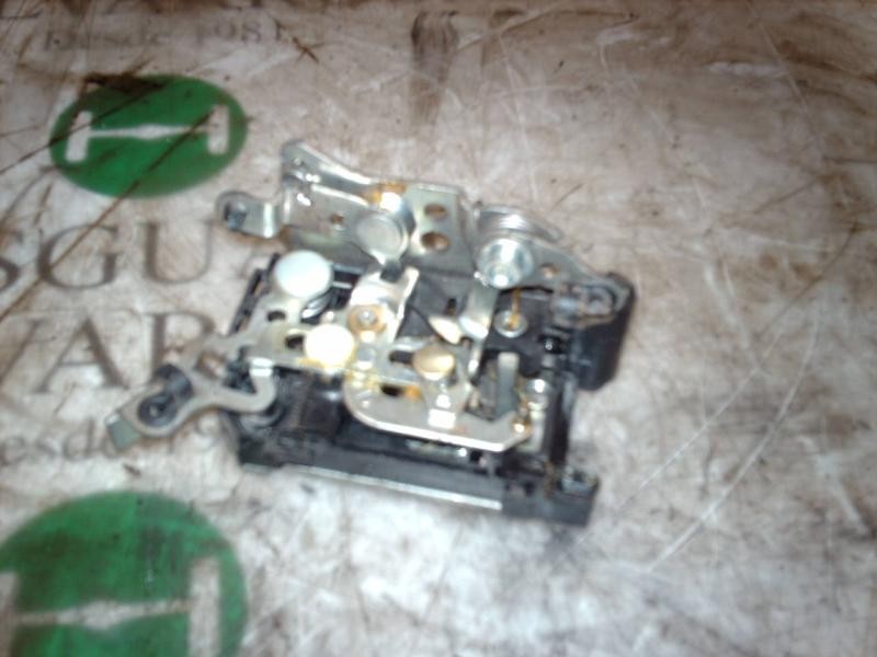 Recambio de cerradura puerta trasera izquierda para alfa romeo 146 1.9 jtd referencia OEM IAM   