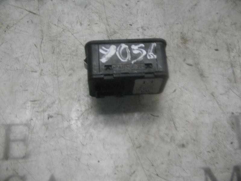 Recambio de mando elevalunas delantero izquierdo para opel zafira a comfort referencia OEM IAM   