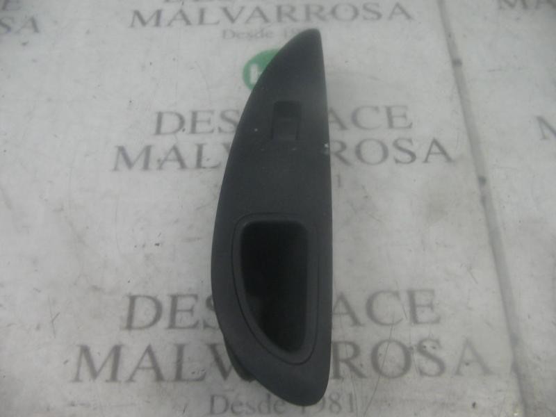 Recambio de mando elevalunas delantero izquierdo para nissan primera berlina (p12) acenta referencia OEM IAM   
