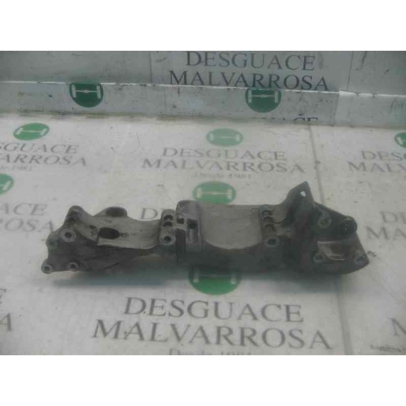 Recambio de soporte bomba inyeccion para volkswagen golf iii berlina (1h1) 1.6 referencia OEM IAM   