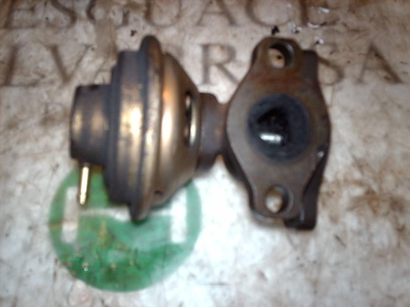 Recambio de valvula egr para renault trafic (desde 5.89) referencia OEM IAM   