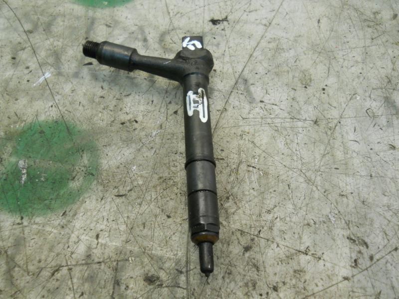 Recambio de inyector para opel combo (corsa c) familiar referencia OEM IAM   
