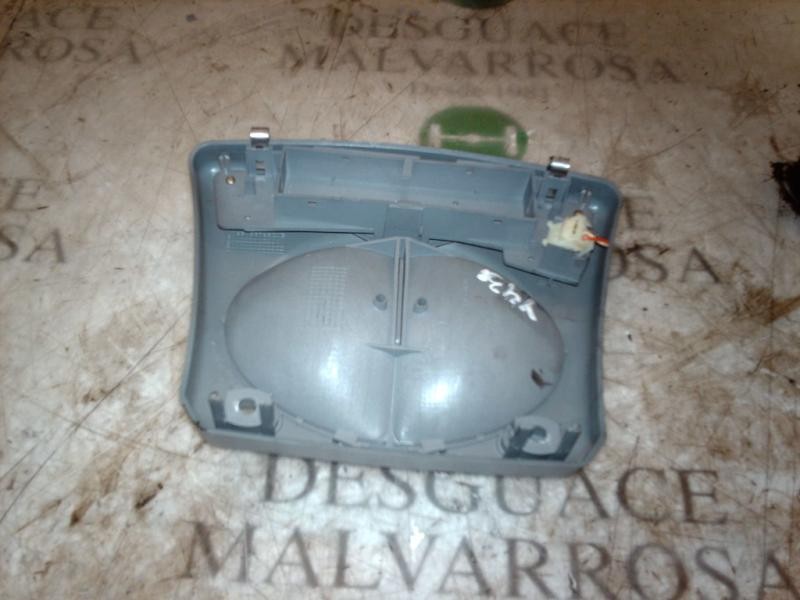 Recambio de piloto interior para fiat bravo (182) 1.4 12v sx referencia OEM IAM   