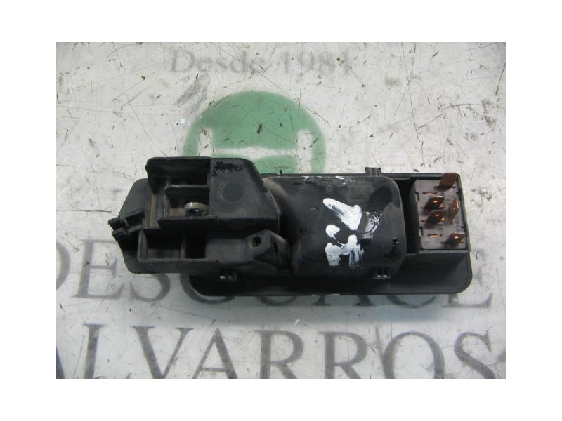 Recambio de maneta interior delantera derecha para audi 80/90 (893) 80 referencia OEM IAM   