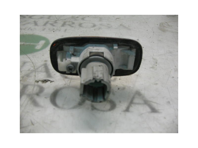 Recambio de piloto lateral derecho para nissan almera (n15) gx referencia OEM IAM   