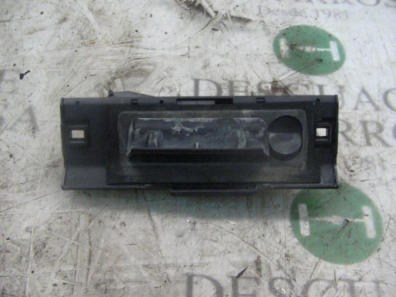 Recambio de maneta porton para peugeot 206 berlina xs referencia OEM IAM   