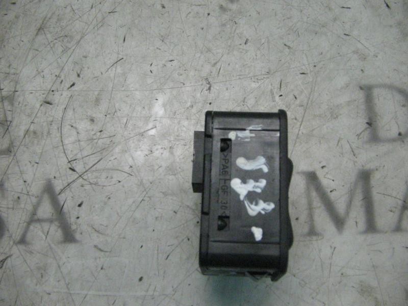 Recambio de mando elevalunas delantero izquierdo para opel meriva essentia referencia OEM IAM   