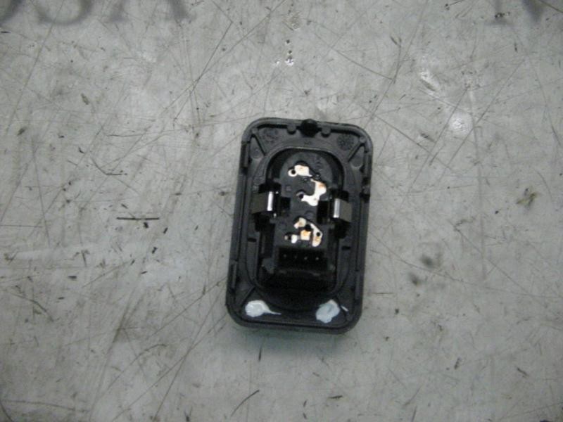 Recambio de mando elevalunas delantero derecho para opel meriva essentia referencia OEM IAM   