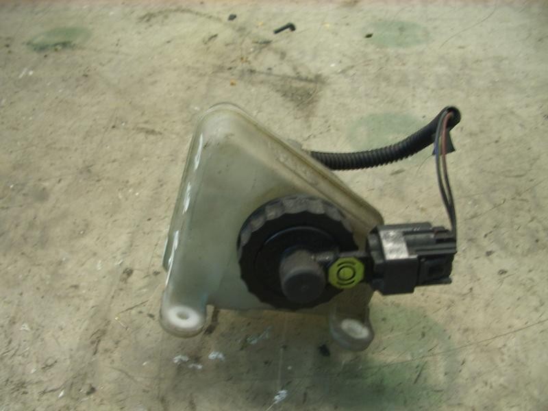 Recambio de deposito servo para ford focus berlina (cak) ambiente referencia OEM IAM   