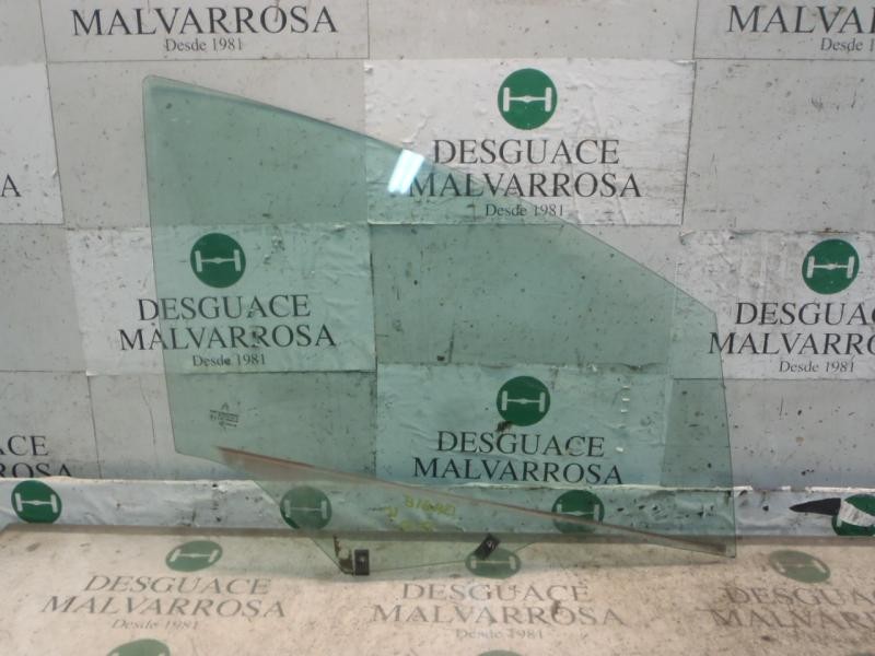 Recambio de cristal puerta delantero derecho para citroën c4 berlina lx referencia OEM IAM 9202E4  
