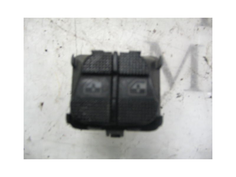 Recambio de mando elevalunas trasero derecho para volkswagen vento (1h2) gl referencia OEM IAM   