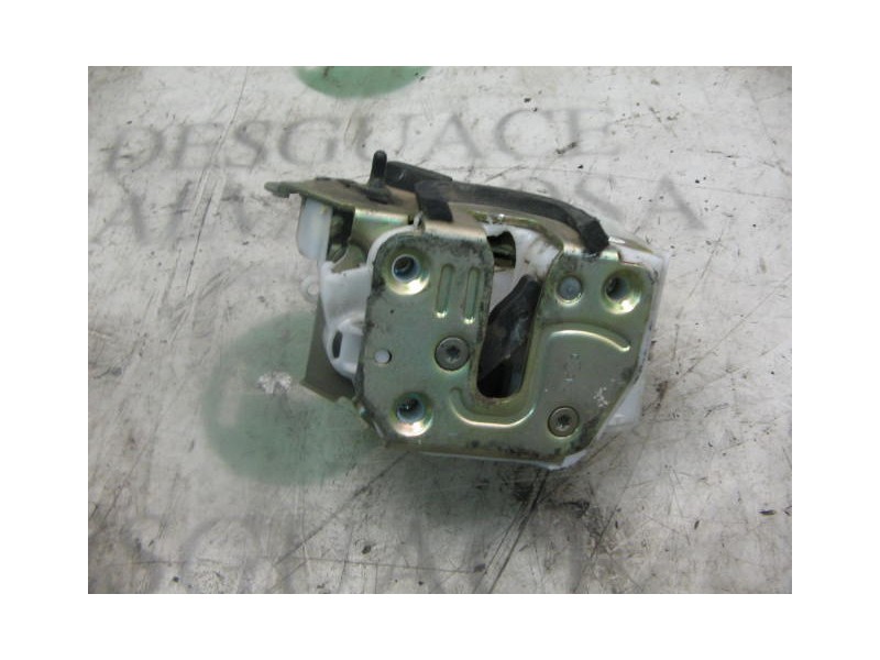 Recambio de cerradura puerta trasera derecha para nissan primera berlina (p11) comfort referencia OEM IAM   