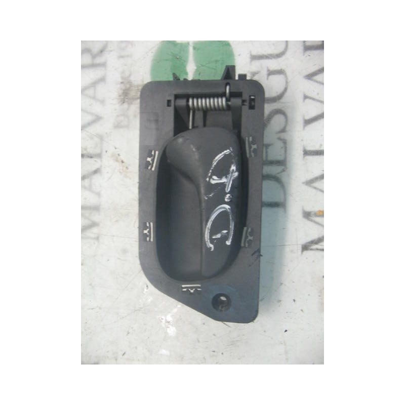 Recambio de maneta interior delantera derecha para renault laguna (b56) 1.8 16v rt referencia OEM IAM   